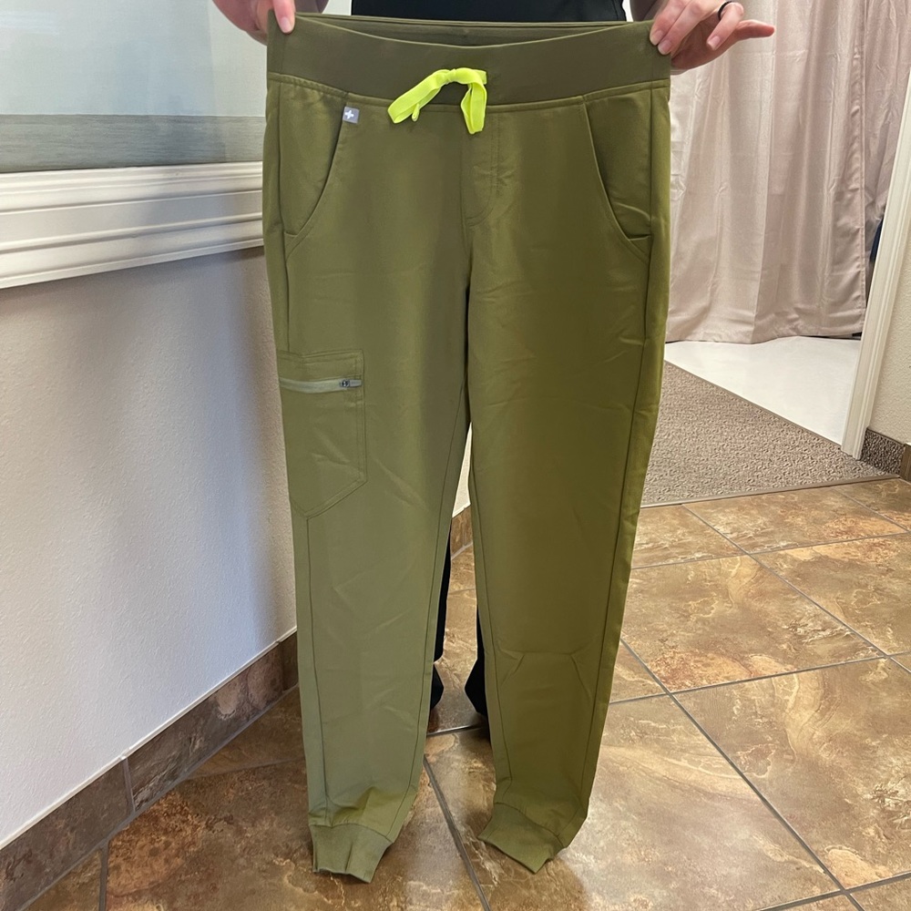 FIGS Joggers